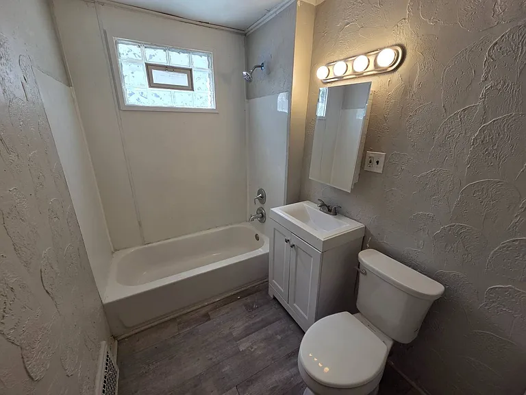 4008 Ardmore Ave — Photo 10