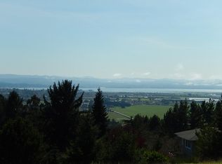 2164 Hewitt Rd, McKinleyville, CA 95519