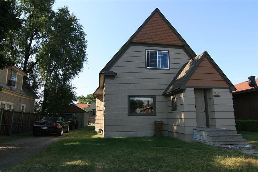 1st image of 2818 E Diamond Ave