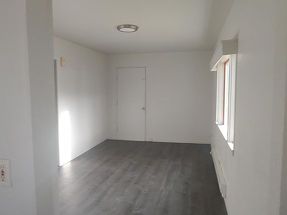 3rd image of 1207 Dearborn St #1
