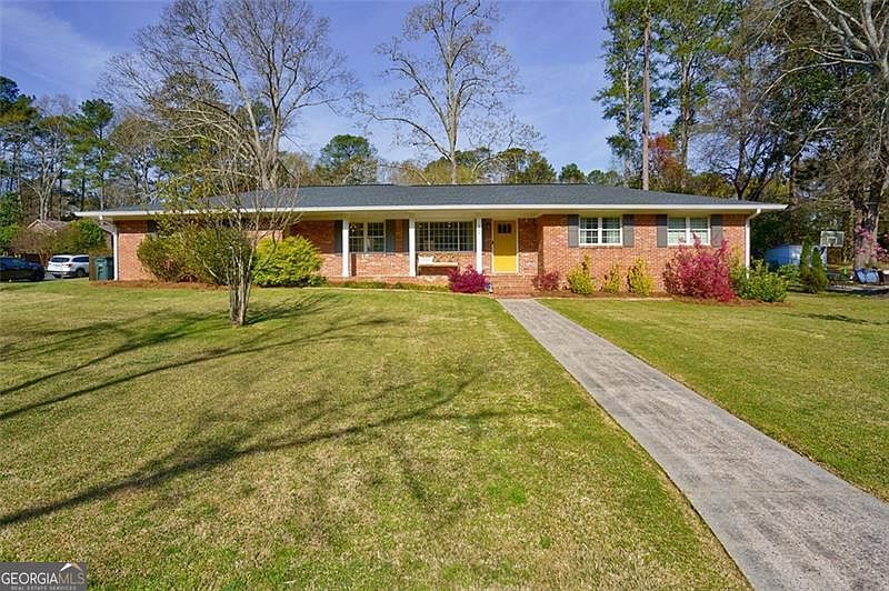 1st image of 304 Merrydale Dr