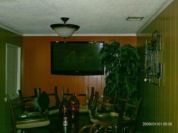Eat-in part of Kitchen