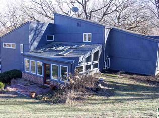 14 Timberlane Dr, Sioux City, IA 51109