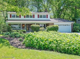 26W119 Tomahawk Dr, Wheaton, IL 60189