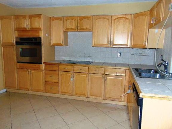 5th image of 1125 Sussex Dr
