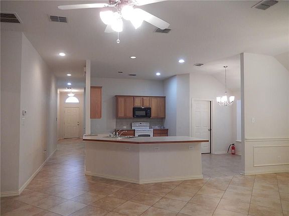 4th image of 7216 Kentish Dr