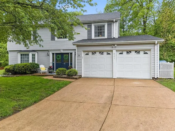 837 Mayfair Park Ct, Ballwin, MO 63021
