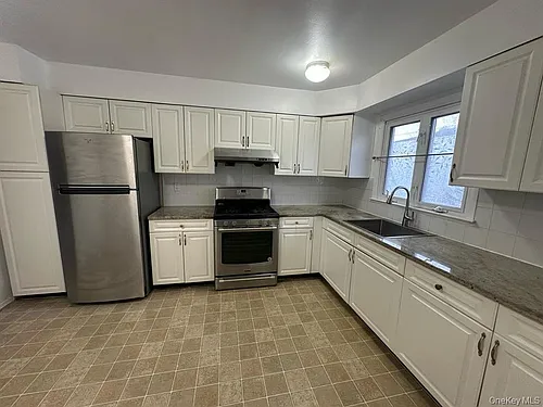 2610 203rd St Photo 1