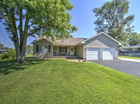 5620 E Firehouse Rd, Decatur, IL 62521