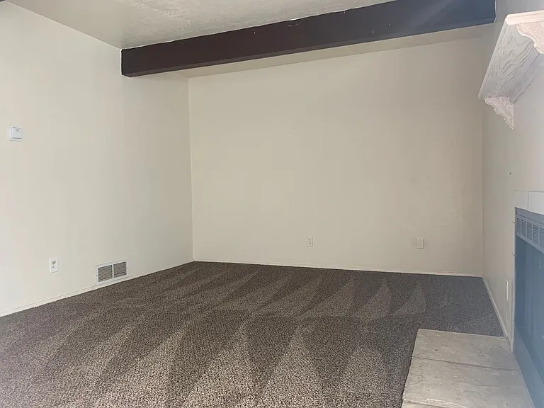319 General Marshall St NE — Photo 3