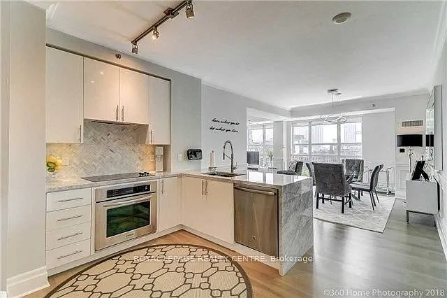 156 Portland St #512 — Photo 4