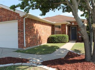 7909 Hidden Brook Dr, Fort Worth, TX 76120