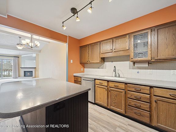 3rd image of 7224 Medallion Dr Unit 39