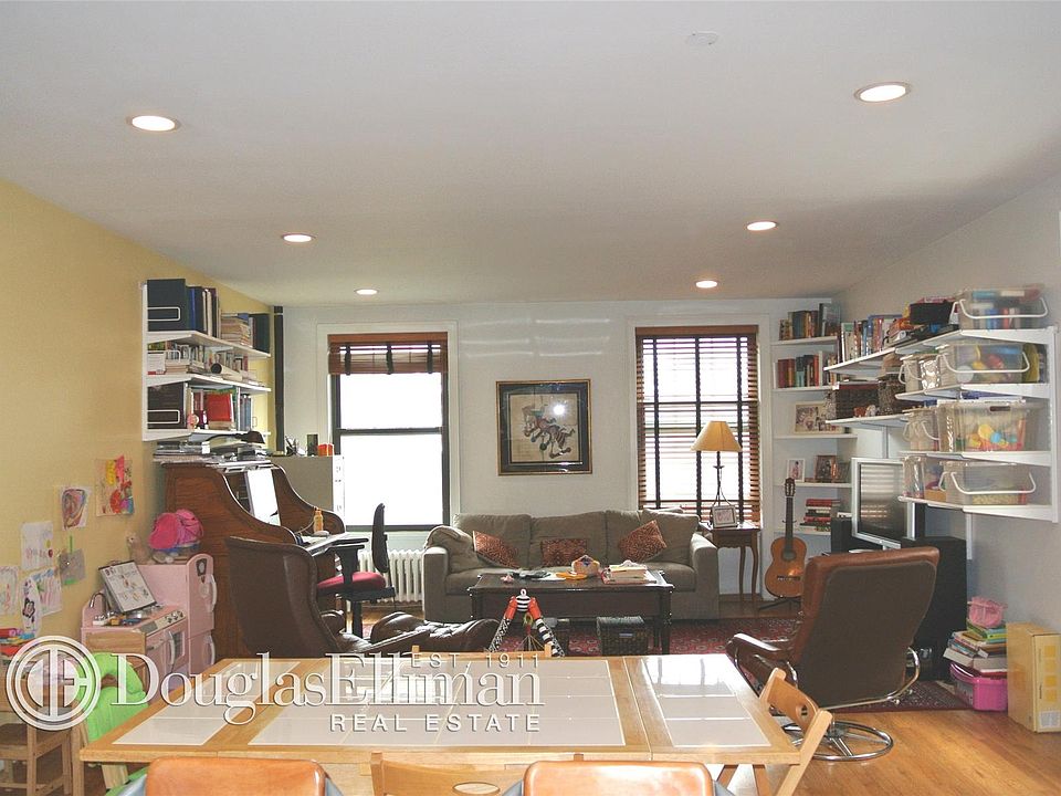 1st image of 3117 Broadway APT 60