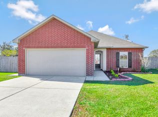 9028 Red Rose Ln, Abbeville, LA 70510