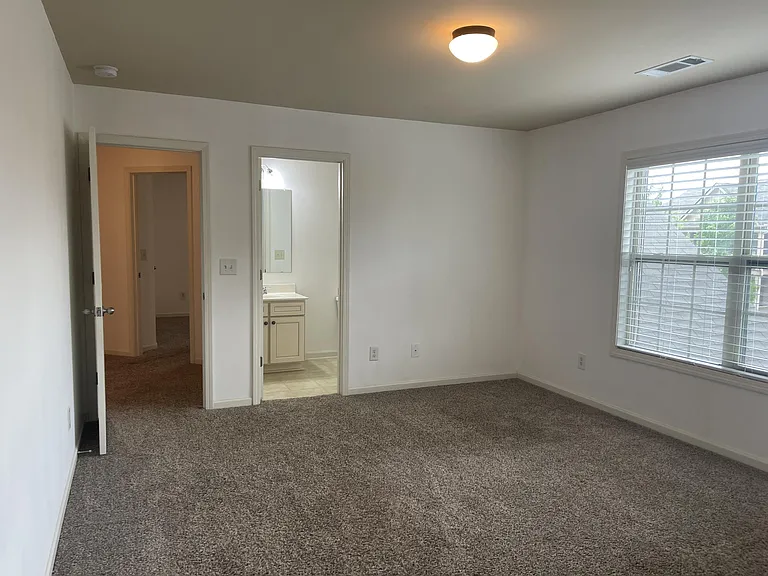765 Westmoreland Ln — Photo 21