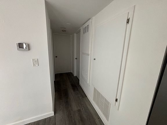 3rd image of 917 Kenwood St APT 4