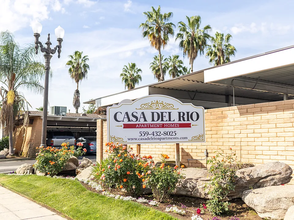 Casa Del Rio Apartments
