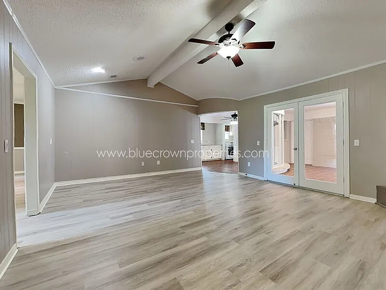 1804 Mercedes Pl — Photo 4