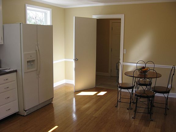 Easy access to laundry from kitchen