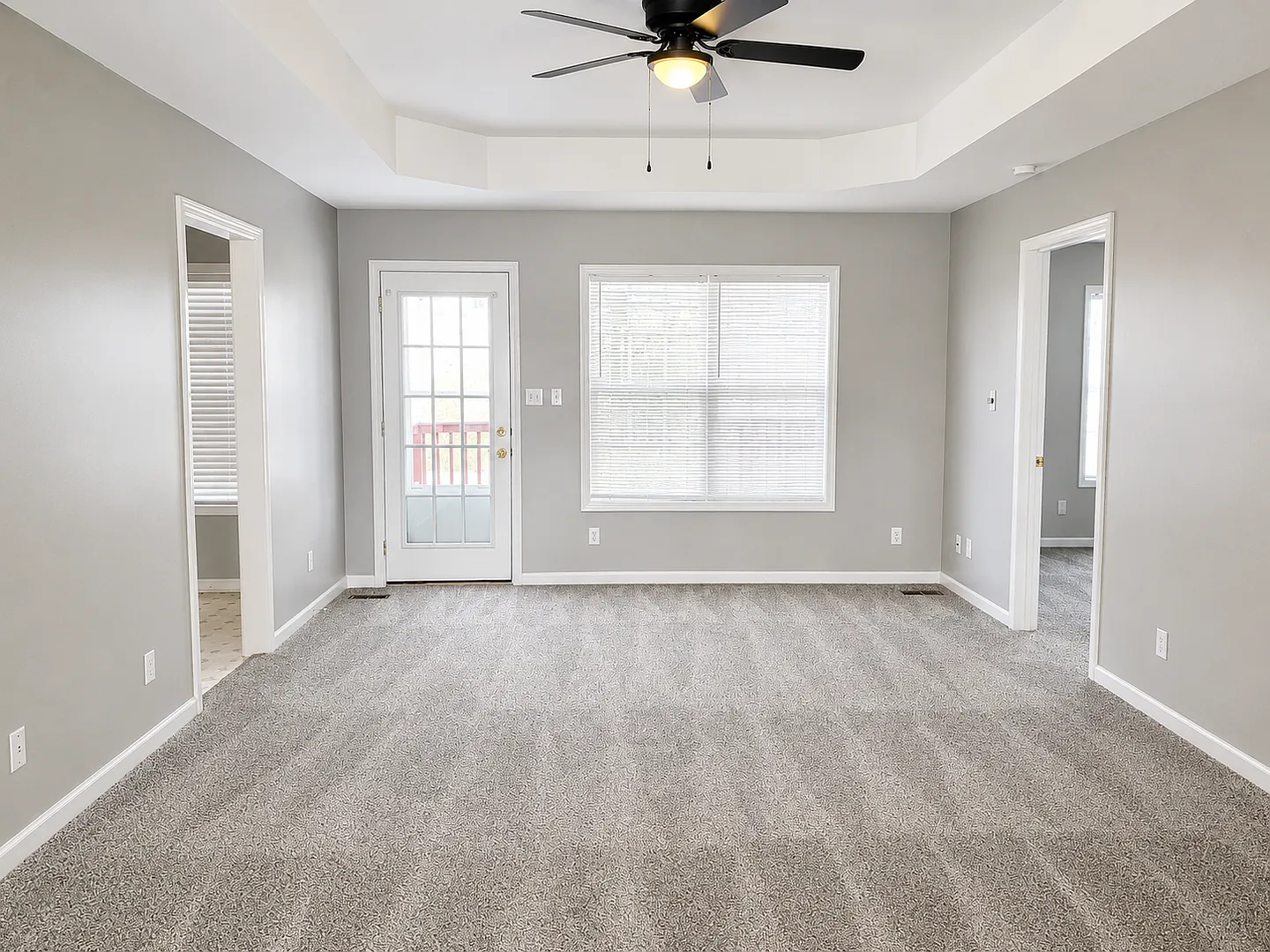 Welcome Home! Your Perfect Blend of Comfort & Style Awaits! — Photo 2