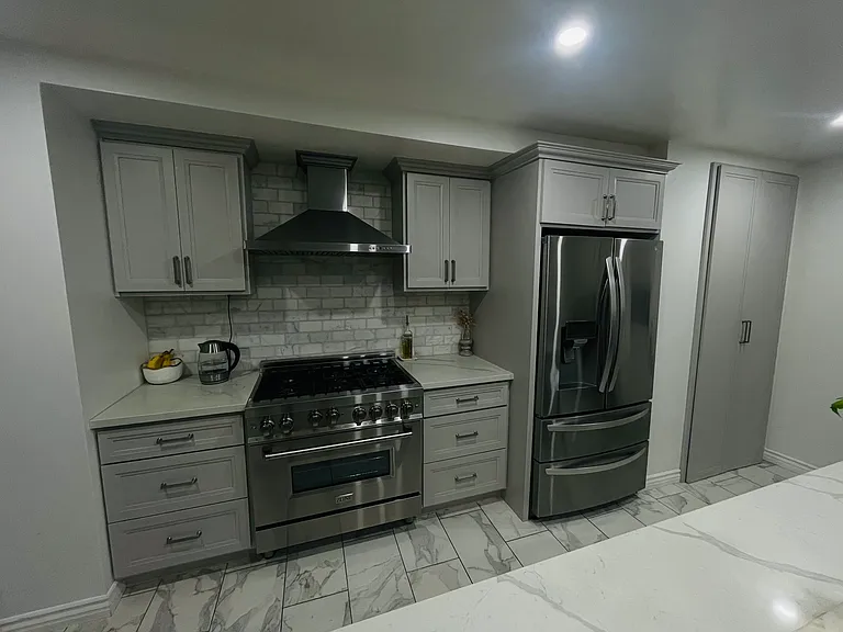 6143 Pennswood Ave — Photo 2