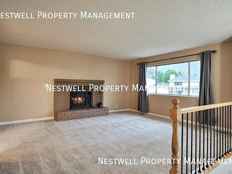 815 E Dusty Rock Pl — Photo 10