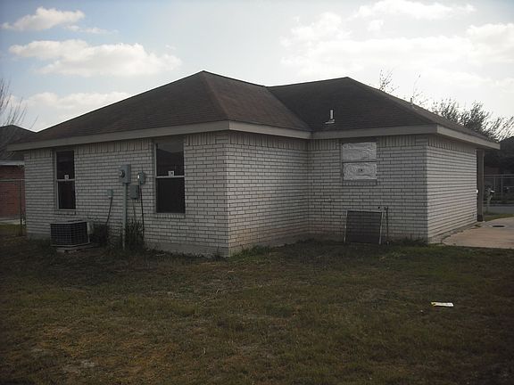 5th image of 804 W Dove Ave