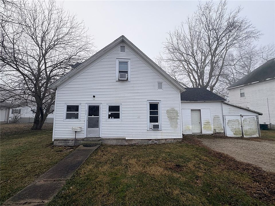 1st image of 223 W Montgomery St