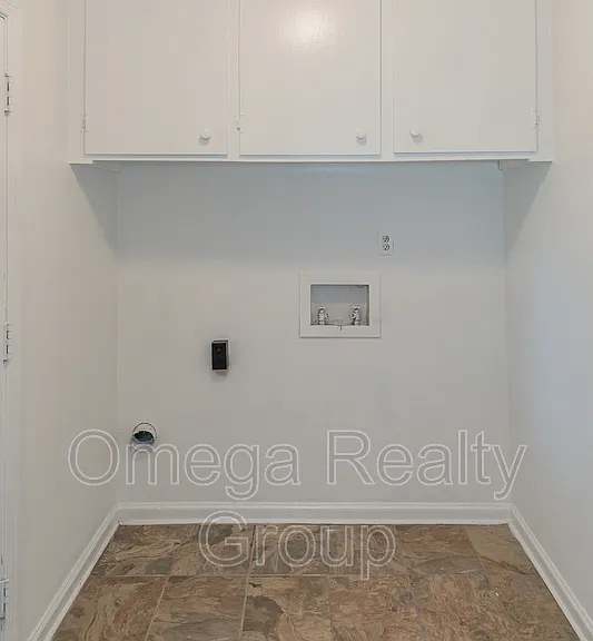 2061 Green Acres Dr — Photo 25