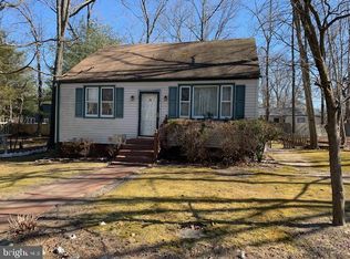 850 Spruce Ln, Williamstown, NJ 08094