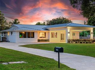 13850 SW 18th Ct, Davie, FL 33325