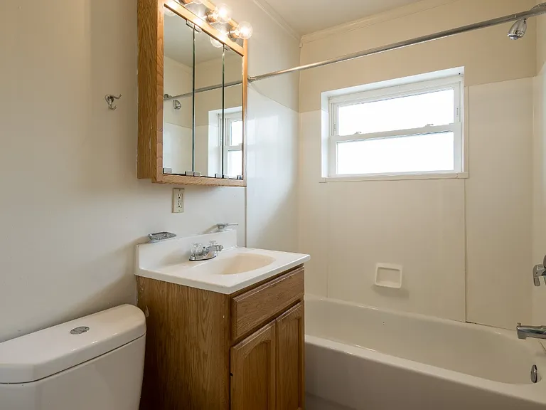 Hillside Terrace Apartments — Photo 8