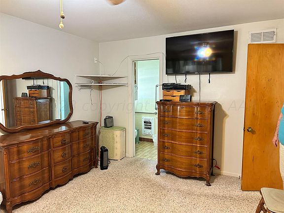 4th image of 311 Powell Ave