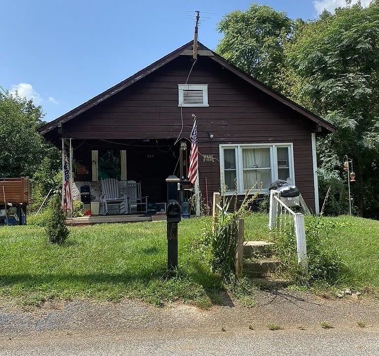 1st image of 509 Greenlea St
