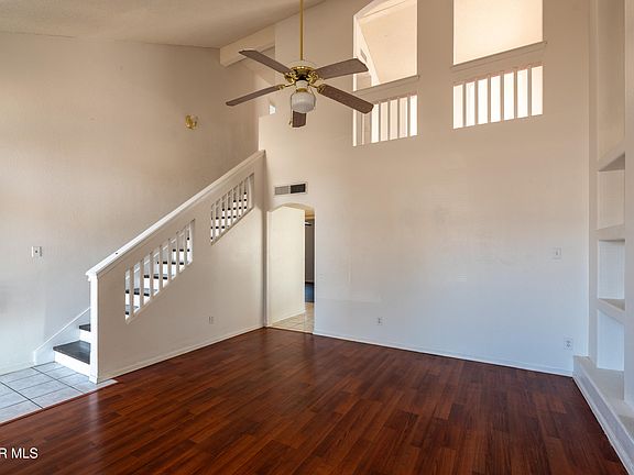 3rd image of 2212 Tierra De Oro Way
