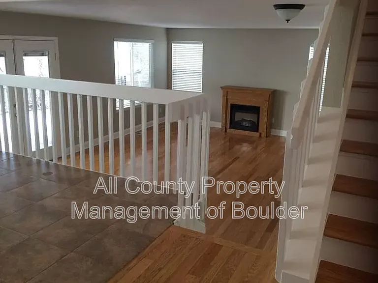 447 Tynan Ct — Photo 3