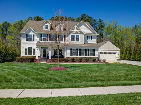 828 Abbeywood Dr, Waxhaw, NC 28173