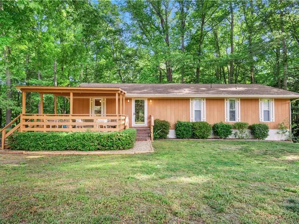 134 Tanbark Ln, Williamsburg, VA 23188