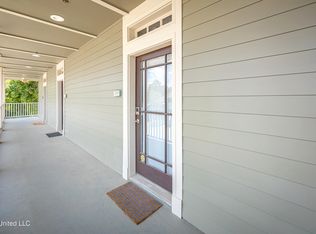 922 Porter Ave APT 216, Ocean Springs, MS 39564