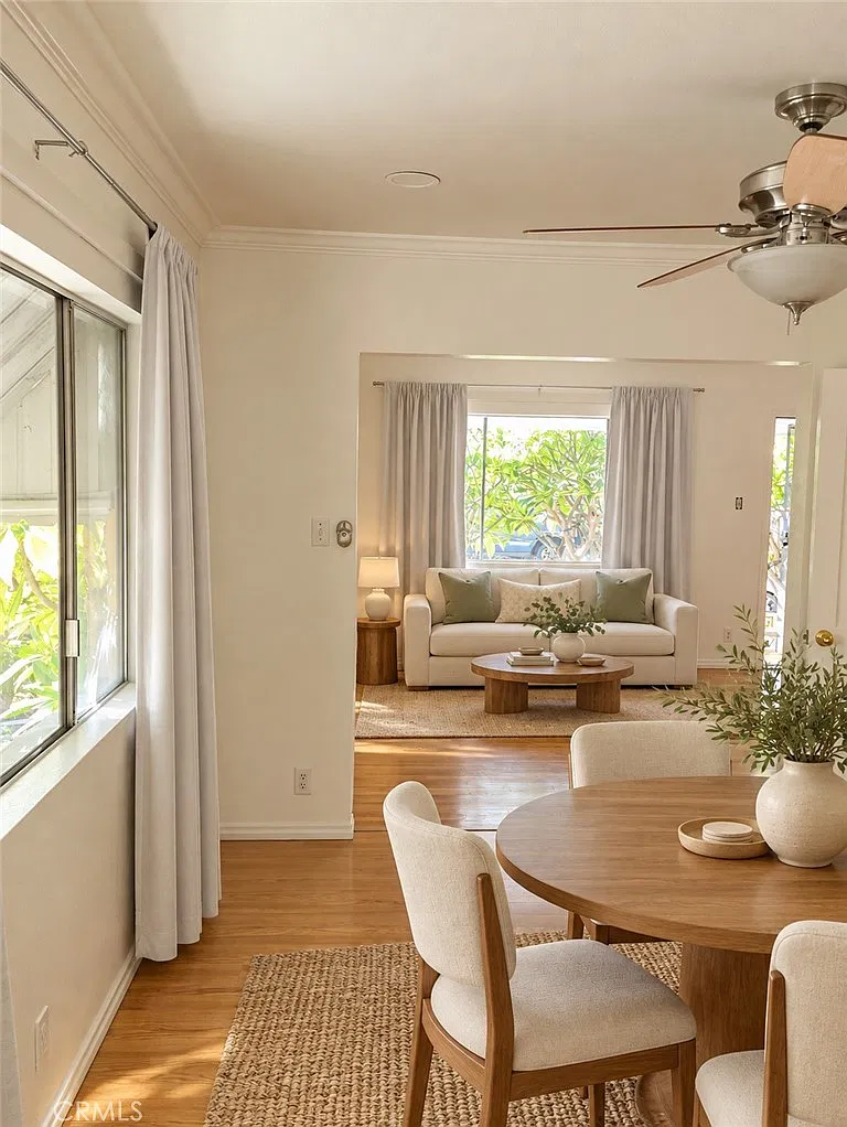 2 bed, 1000 sqft, $2,995 — Photo 3