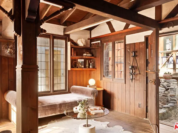 2076 Watson St, Glendale, CA 91201