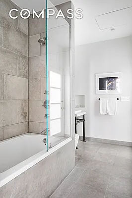 Sold by Compass | media 25