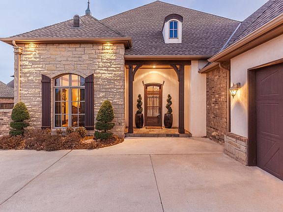 2nd image of 16725 Little Leaf Ln