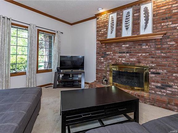 4th image of 723 Crestview Dr