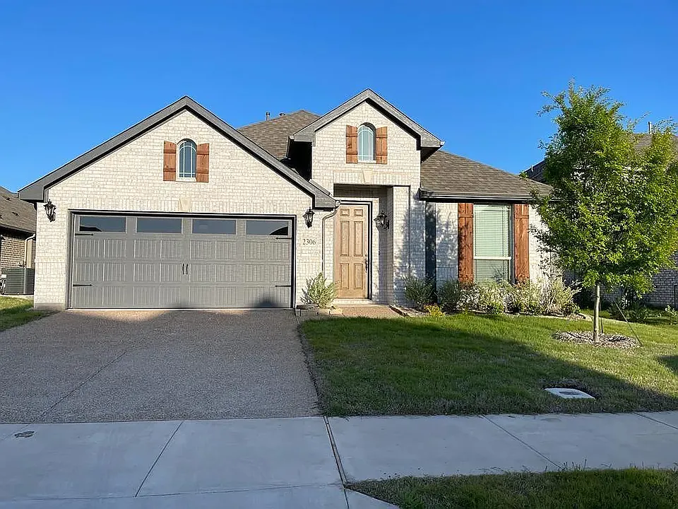 2306 Ranchwood Dr