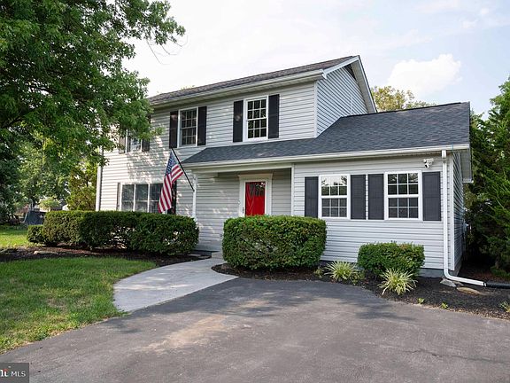 5th image of 114 Accomack Cir