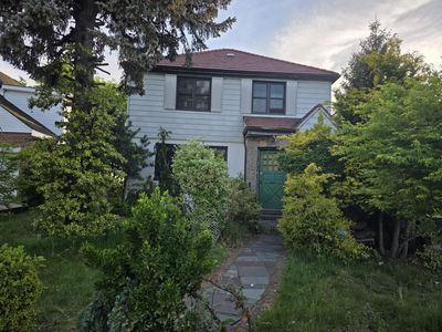 7662 174th Street, Flushing, NY, 11366