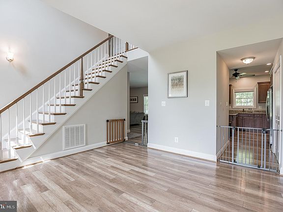 5th image of 45220 Blue Water Ln
