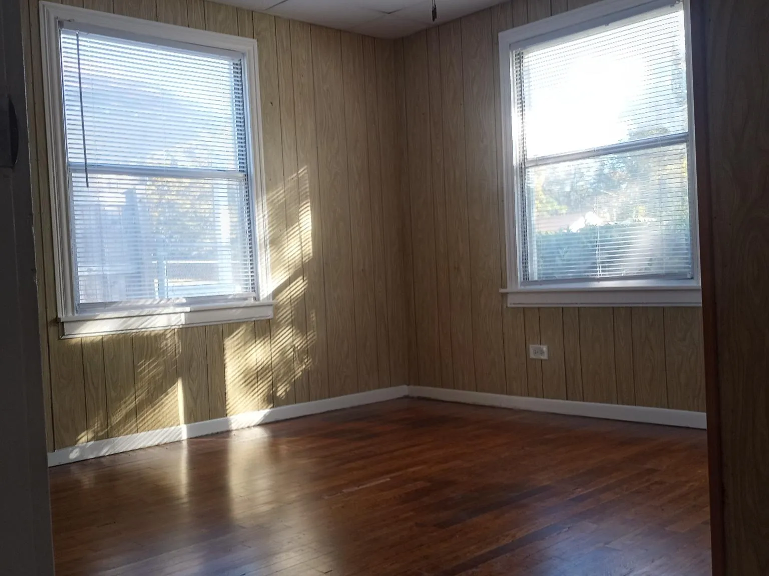 1211 W Bullock St — Photo 2